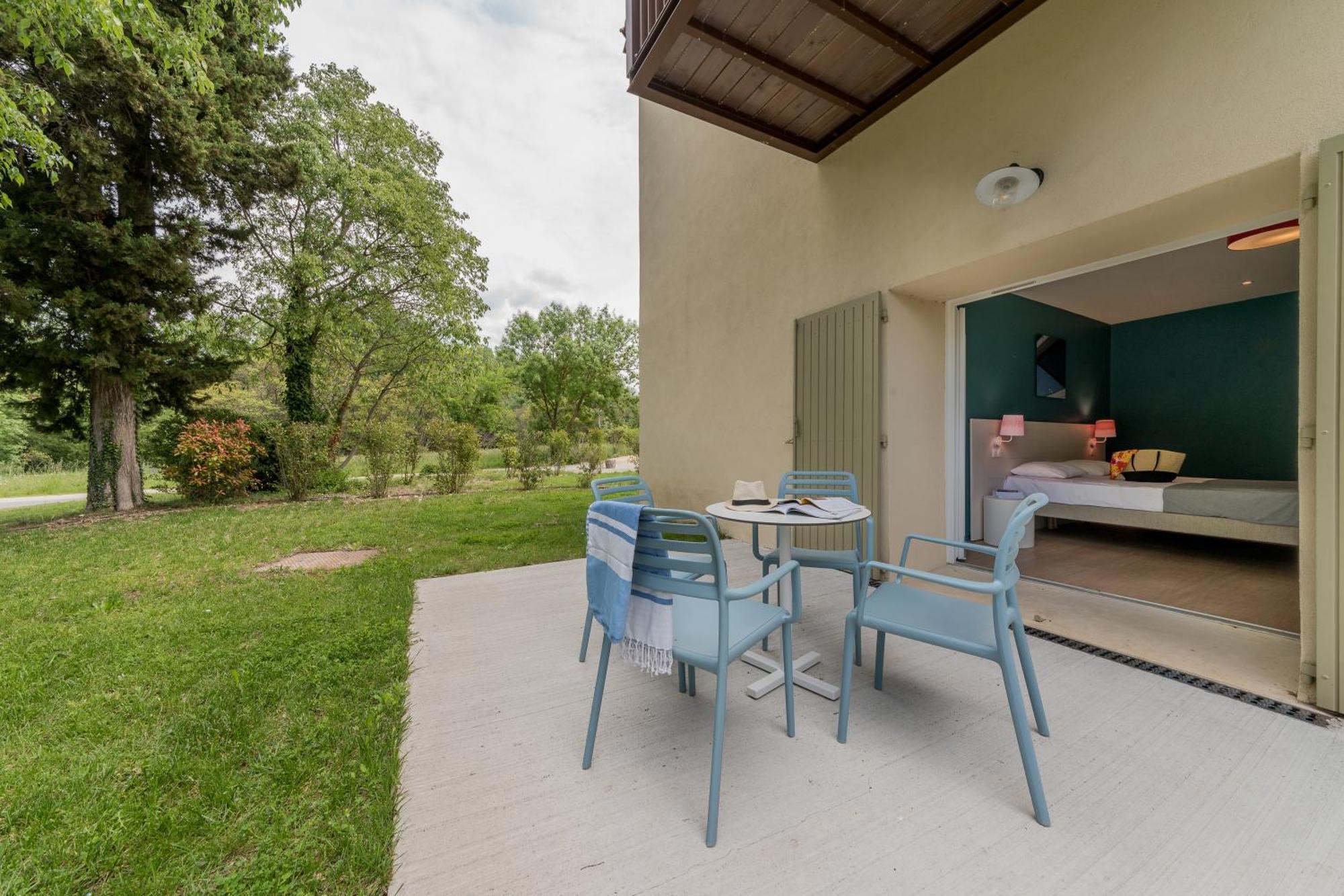 Belambra Clubs L'Isle Sur La Sorgue - Domaine De Mousquety Hotel Екстериор снимка